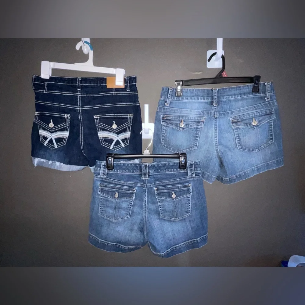 Rue21 multi brand Blue Jean Shorts Trio - Picture 5 of 9